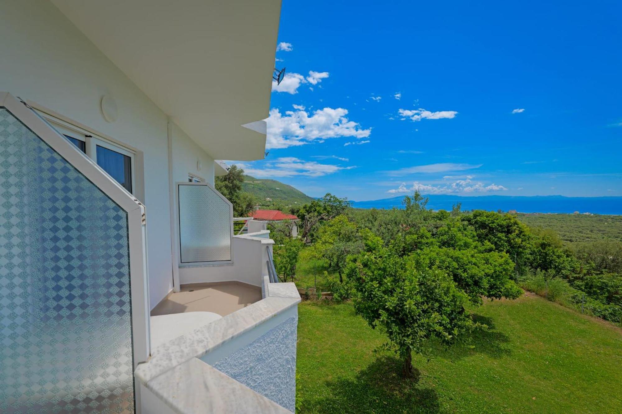 Villa Pargua Borsh Exterior photo